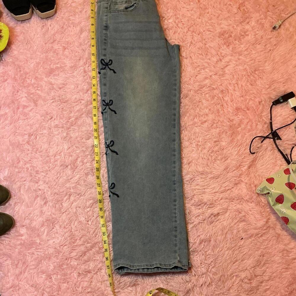 Gogo jeans blue embroidered bow jeans #embroidery #denim - Picture 4 of 6